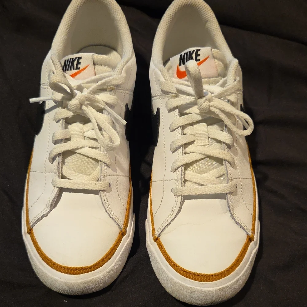 Nike Court Legacy Sneakers - Picture 1 of 5